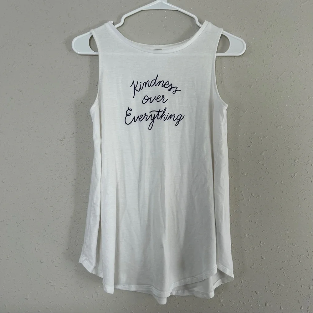 🦋 Old Navy Kindness over Everything White Sleeveless Tee Tank Top Summer Casual